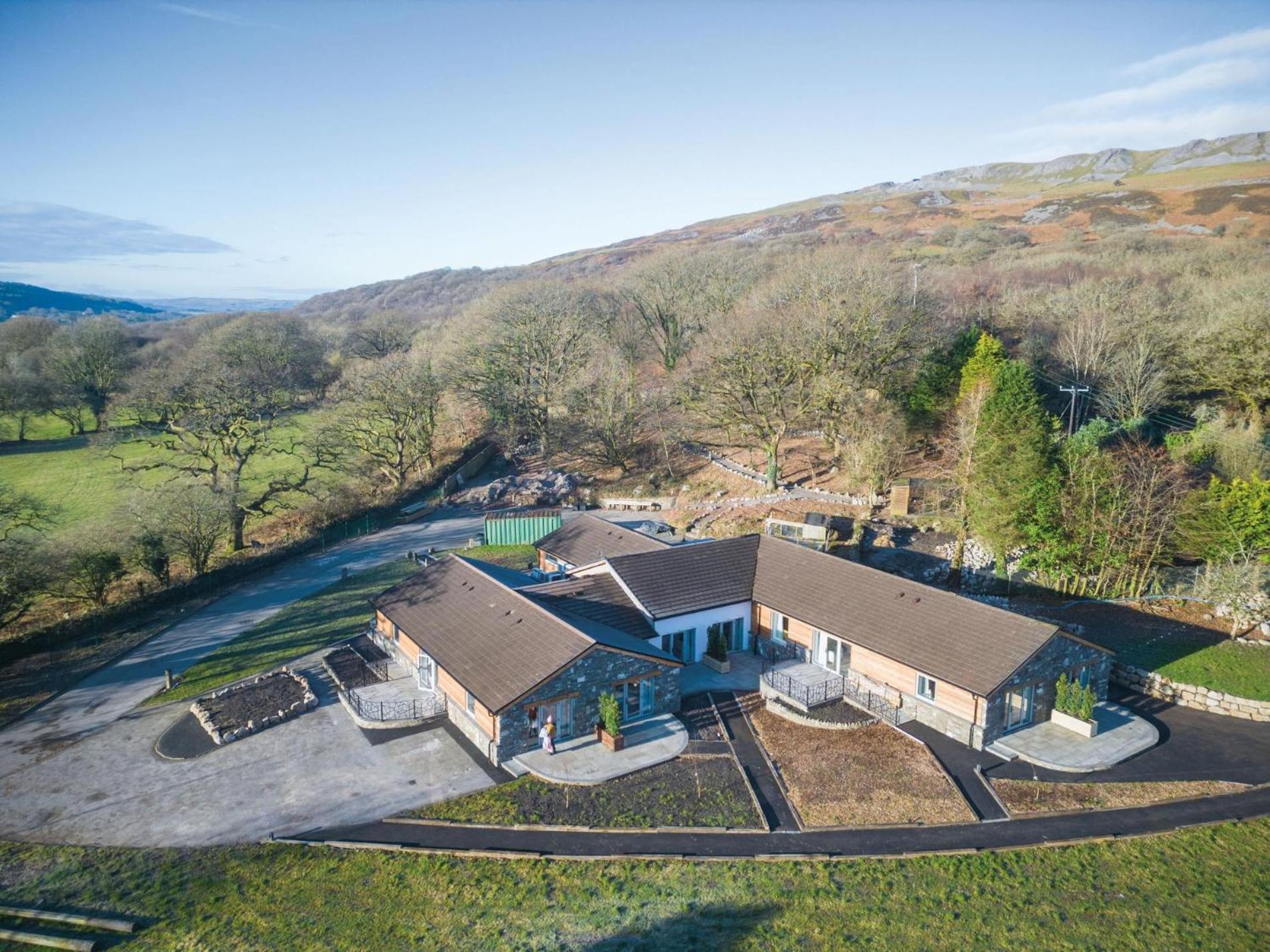 Suite 6 - Sleeping Giant Hotel - Pen Y Cae Inn Brecon Exterior photo